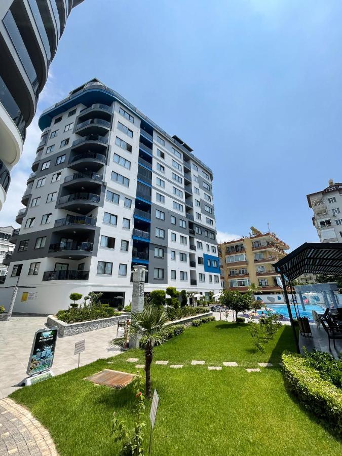 Sa Apartments! Near Cleopatra Lägenhet